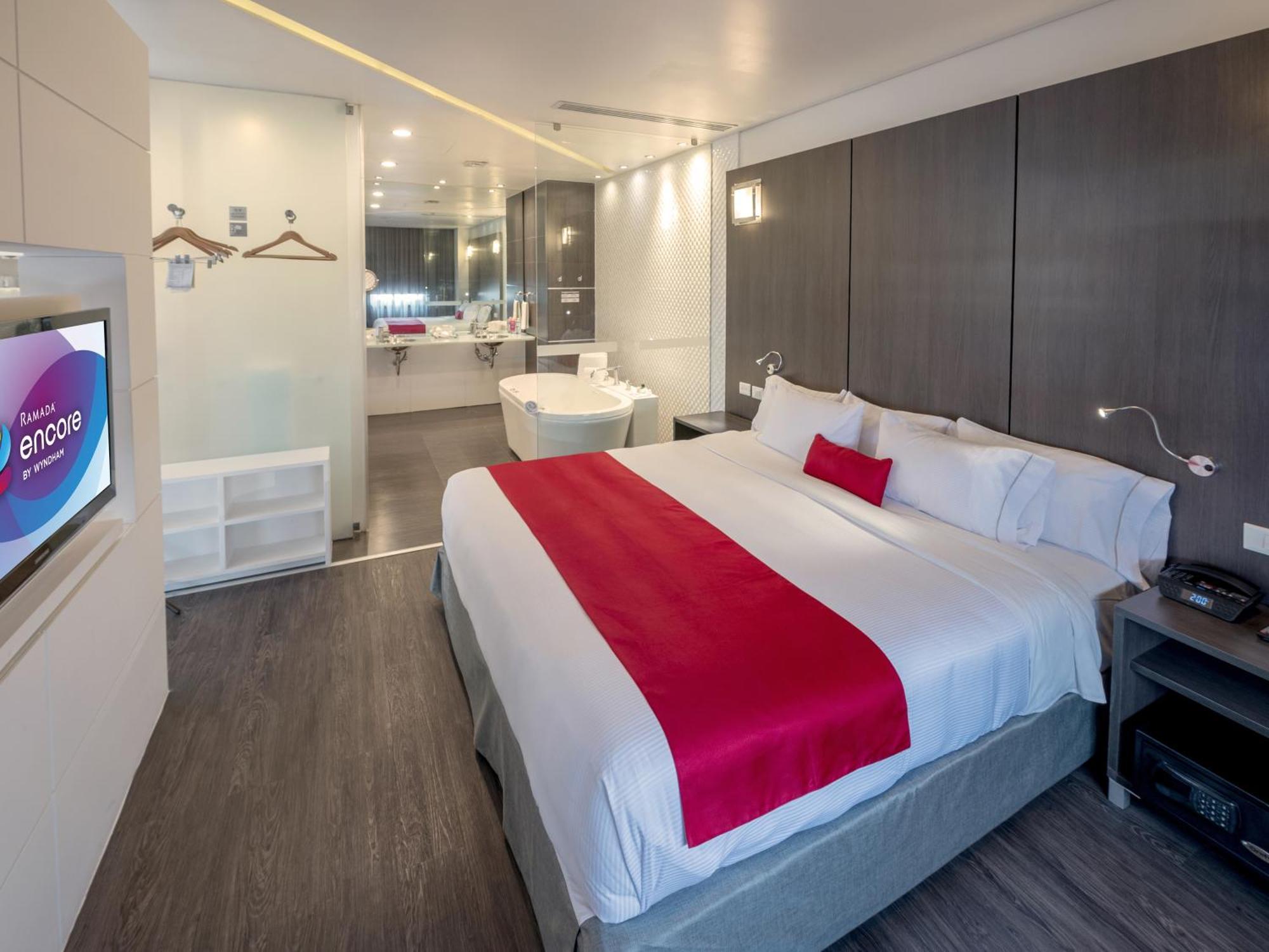 Ramada Encore By Wyndham Guadalajara Sur Palomar Exterior foto