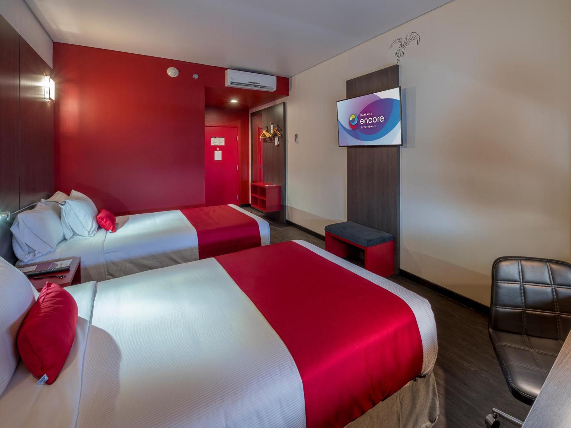 Ramada Encore By Wyndham Guadalajara Sur Palomar Exterior foto