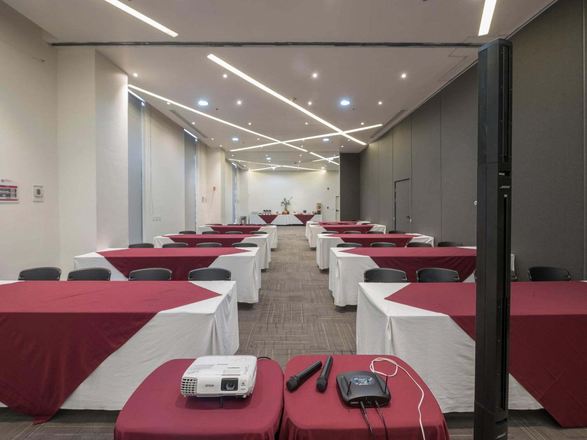 Ramada Encore By Wyndham Guadalajara Sur Palomar Exterior foto