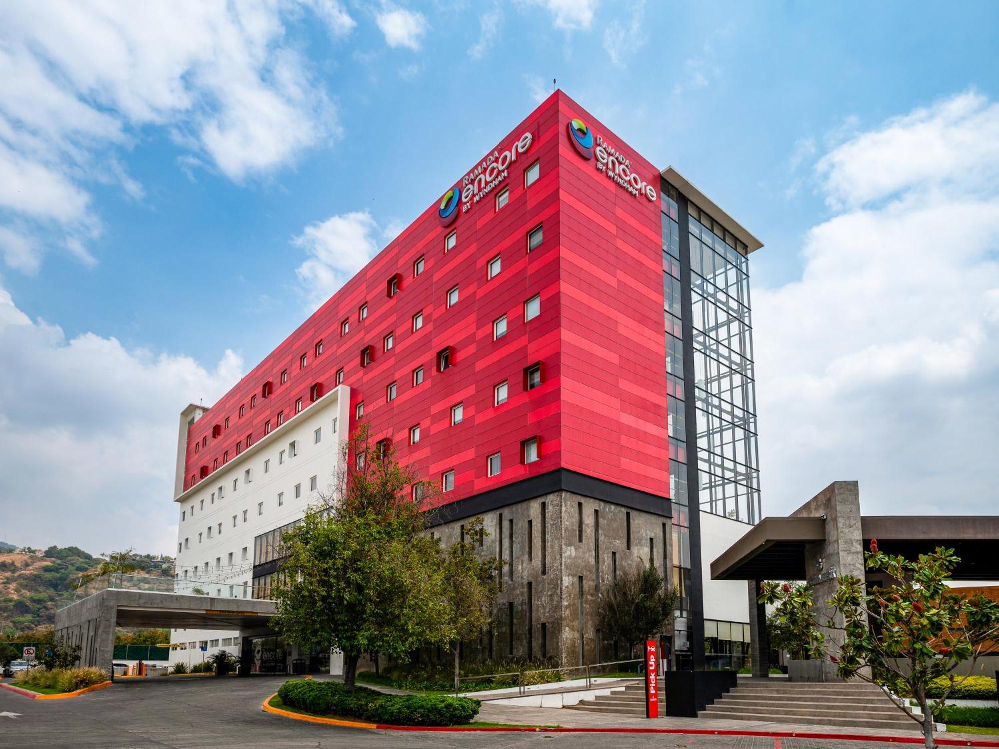 Ramada Encore By Wyndham Guadalajara Sur Palomar Exterior foto