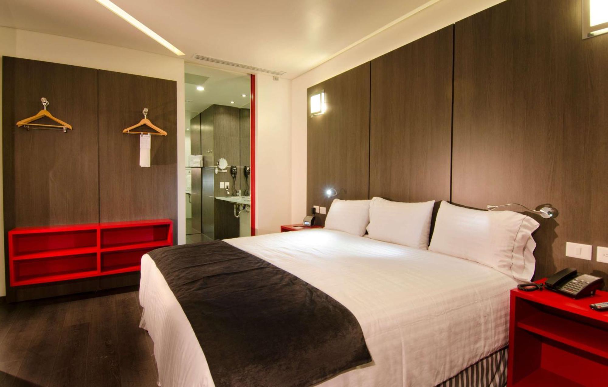 Ramada Encore By Wyndham Guadalajara Sur Palomar Exterior foto